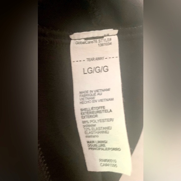 Under Armour Black Sports Bra Moisture-Wicking Performance - Picture 3 of 3